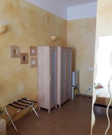 Labicana42 Bed and breakfast 2*