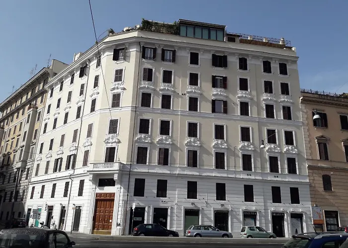 Labicana42 Nocleg ze śniadaniem 2*