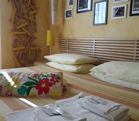 Labicana42 Nocleg ze śniadaniem